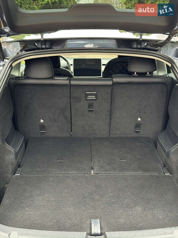 Позашляховик / Кросовер Tesla Model Y 2022 в Рівному