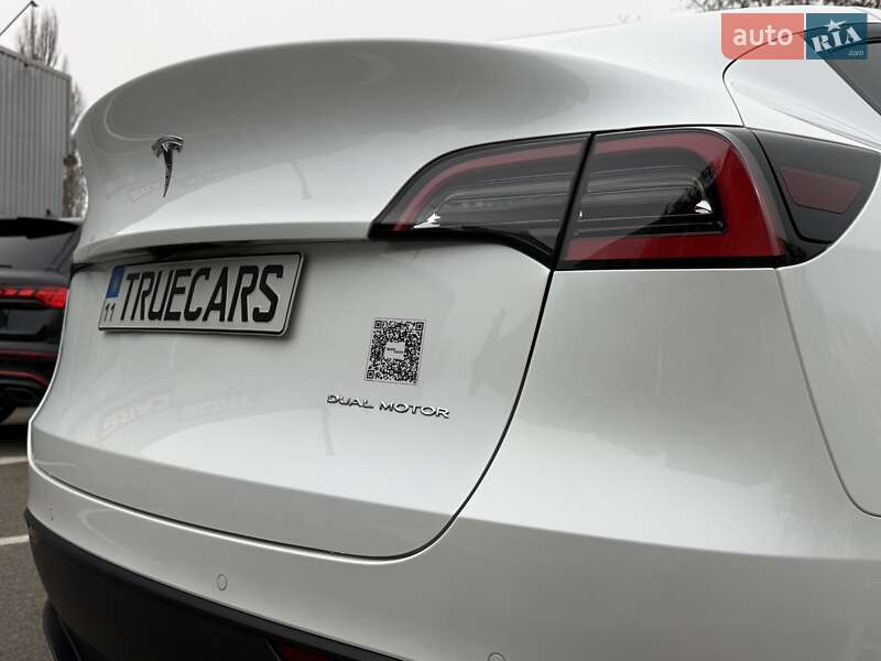 Внедорожник / Кроссовер Tesla Model Y 2021 в Киеве