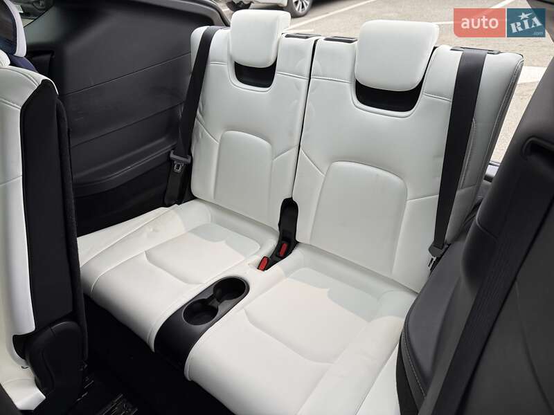 Внедорожник / Кроссовер Tesla Model Y 2021 в Киеве