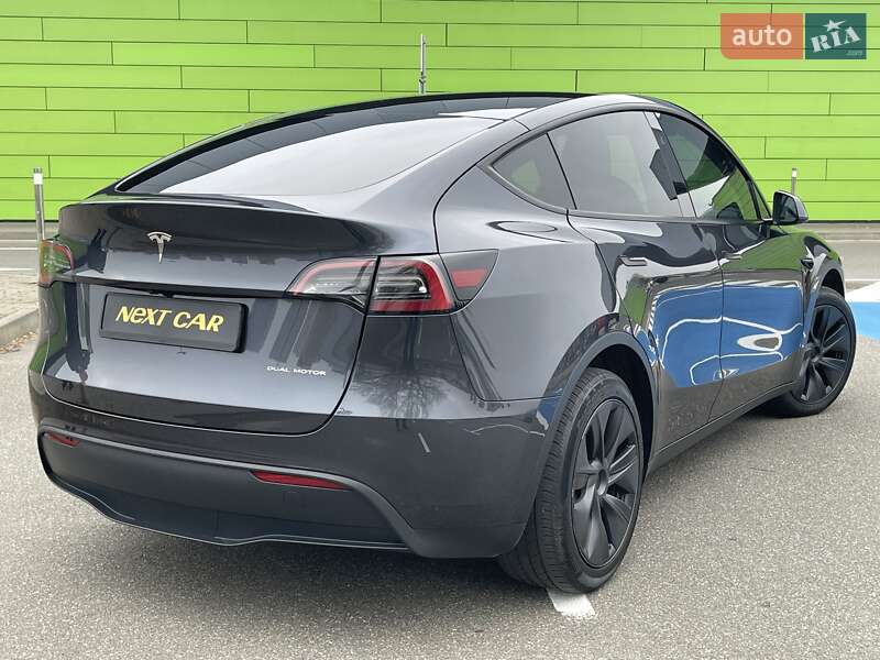 Позашляховик / Кросовер Tesla Model Y 2024 в Києві
