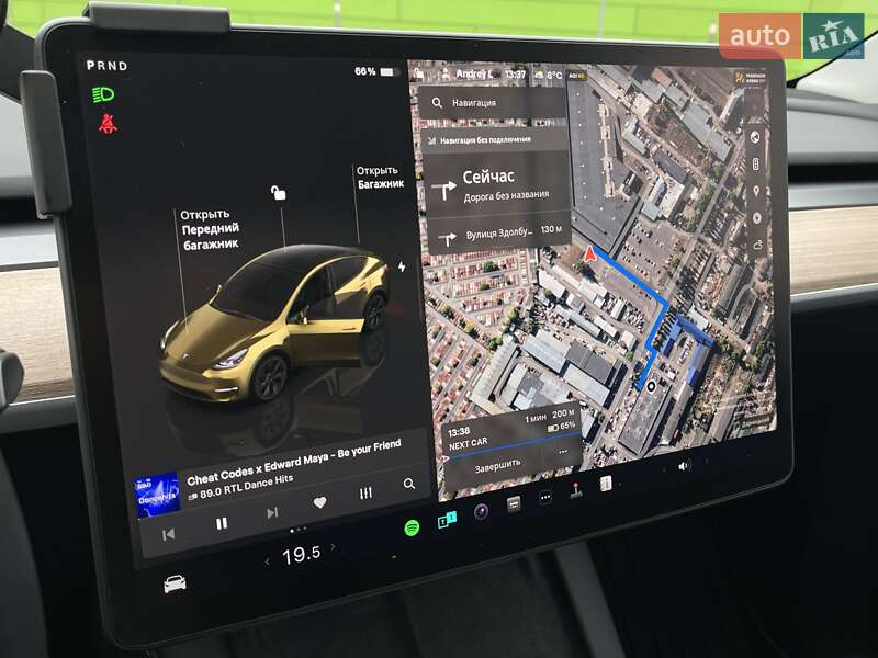 Позашляховик / Кросовер Tesla Model Y 2024 в Києві