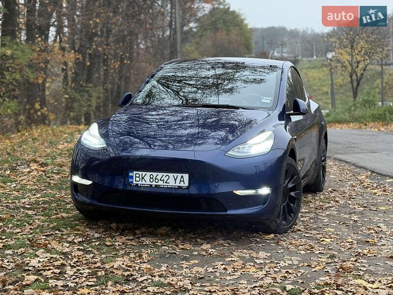 Внедорожник / Кроссовер Tesla Model Y 2022 в Ровно