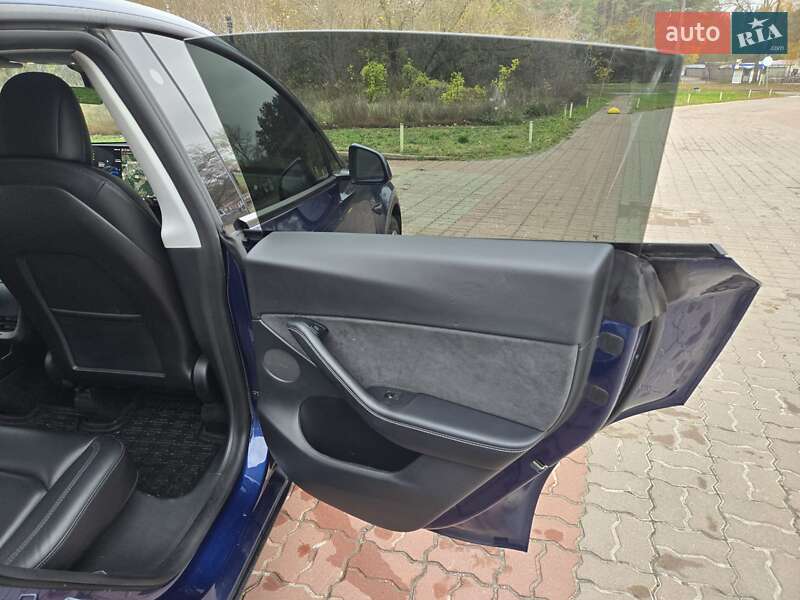 Позашляховик / Кросовер Tesla Model Y 2021 в Обухові фото 33 Позашляховик / Кросовер Tesla Model Y 2021 в Обухові
