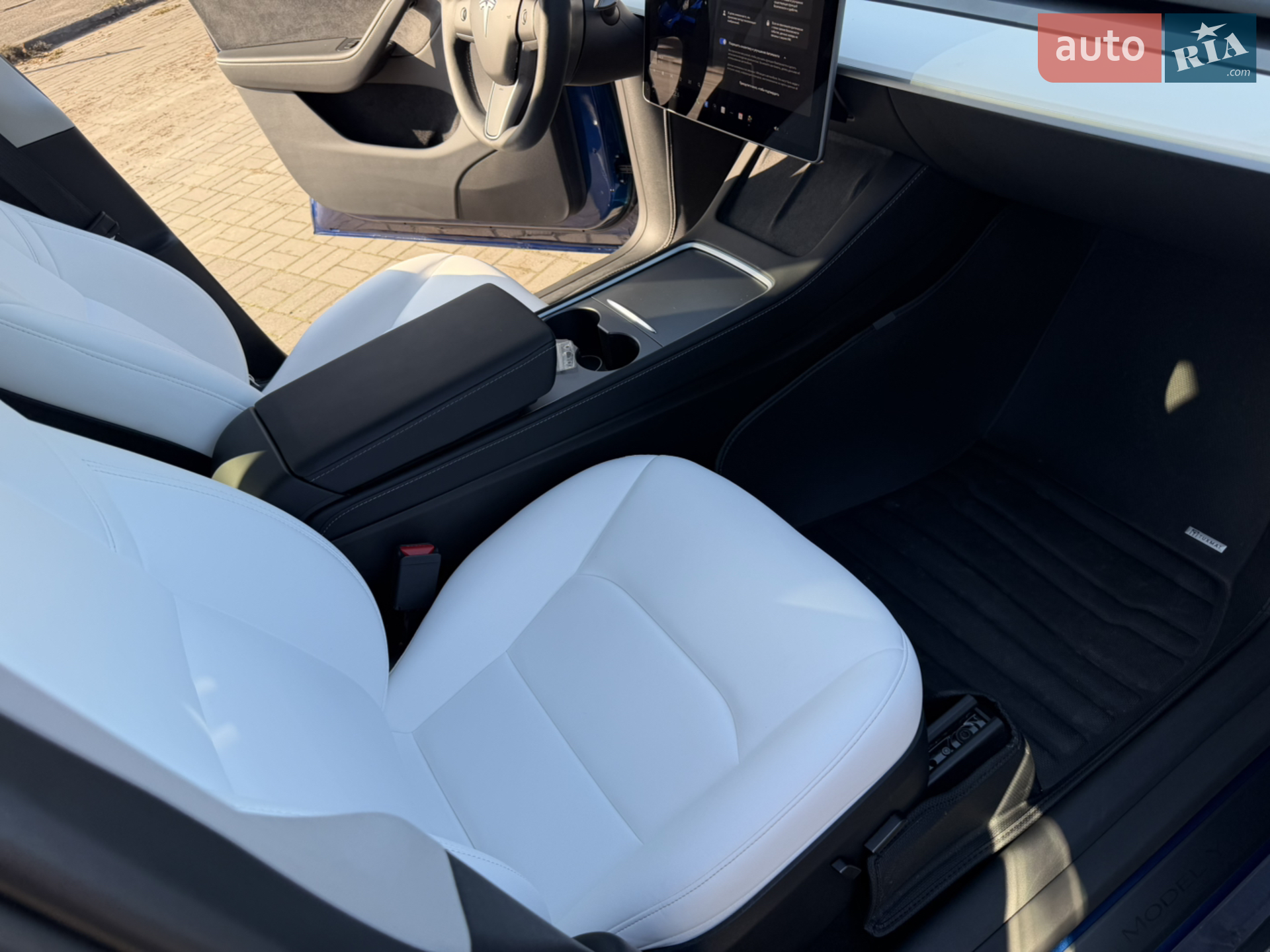 2024 Tesla Model Y - мініатюра 7