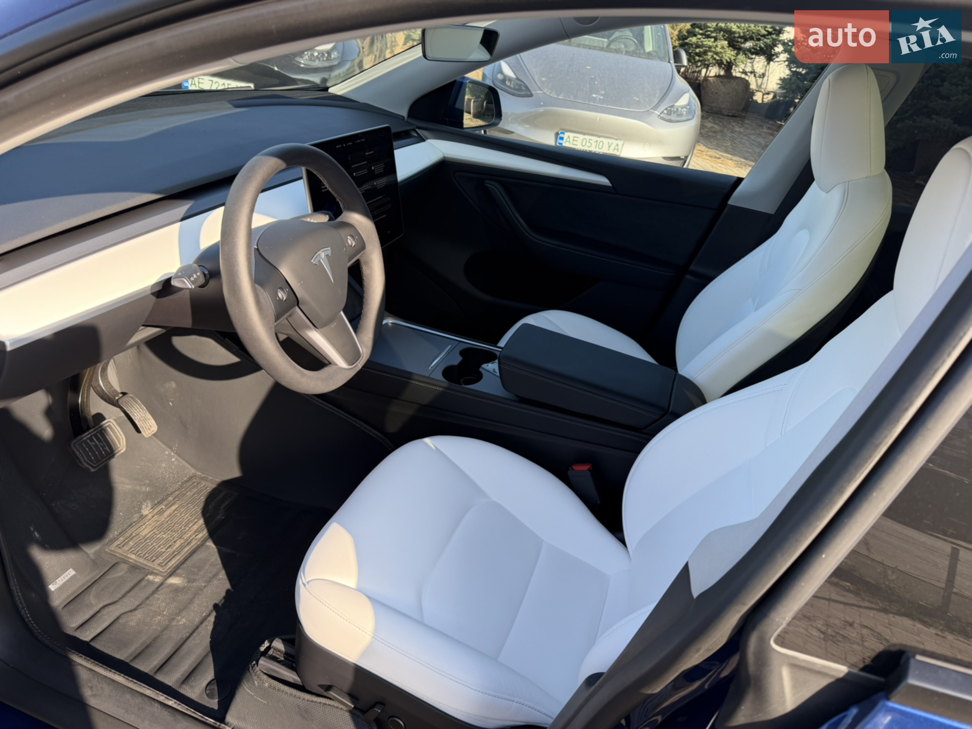 2024 Tesla Model Y - мініатюра 11