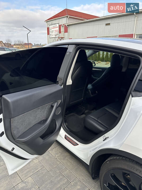 Внедорожник / Кроссовер Tesla Model Y 2023 в Луцке фото 13 Внедорожник / Кроссовер Tesla Model Y 2023 в Луцке