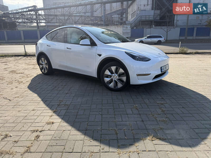 Внедорожник / Кроссовер Tesla Model Y 2024 в Днепре