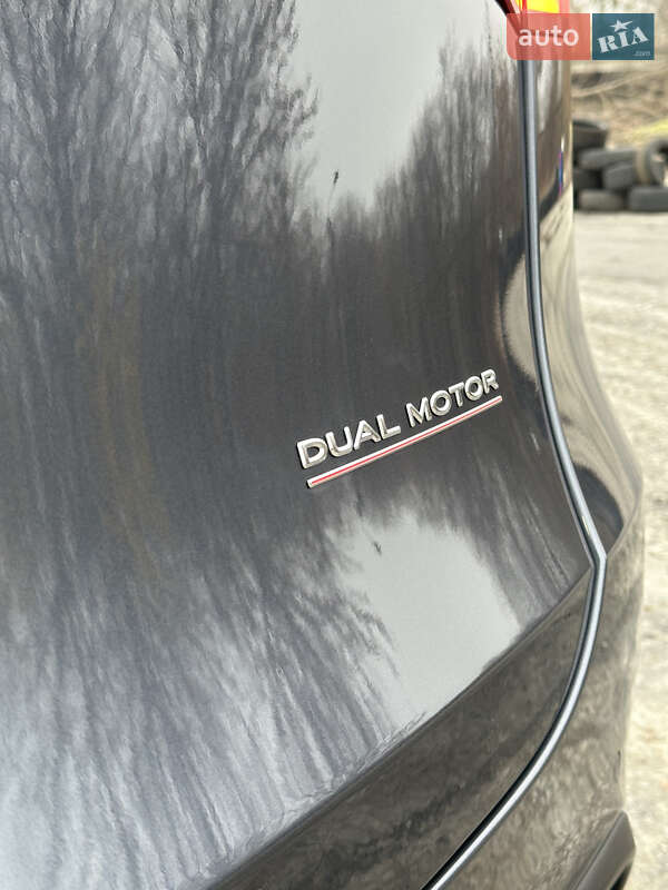 Внедорожник / Кроссовер Tesla Model Y 2021 в Харькове