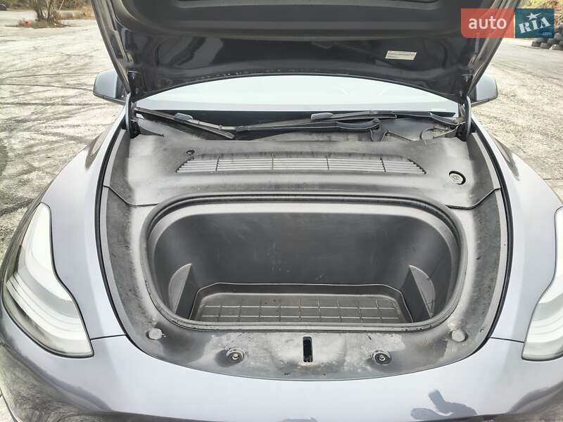 Внедорожник / Кроссовер Tesla Model Y 2021 в Харькове