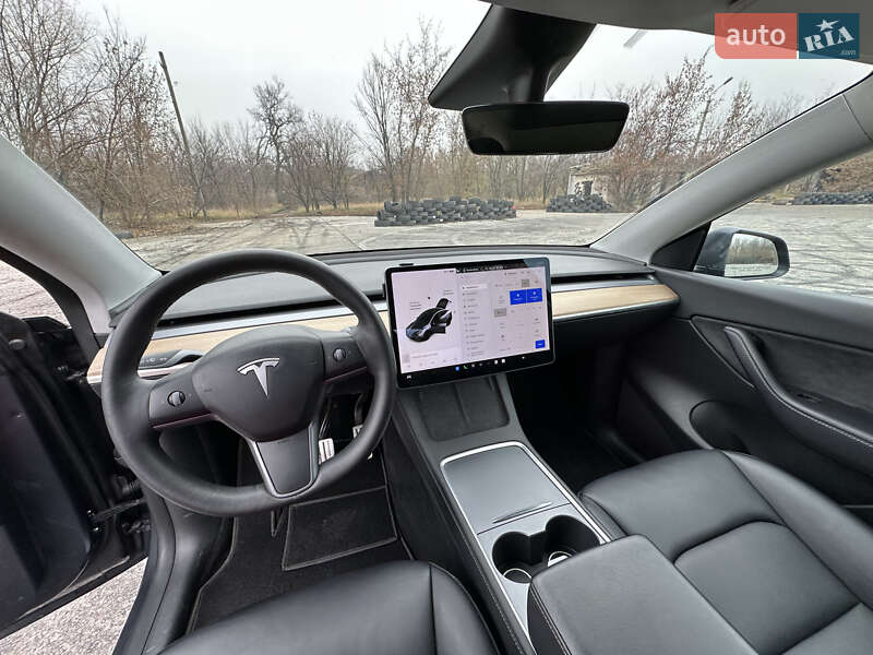 Внедорожник / Кроссовер Tesla Model Y 2021 в Харькове