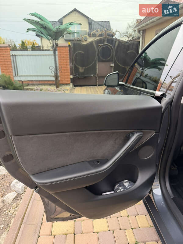 Внедорожник / Кроссовер Tesla Model Y 2022 в Кропивницком фото 10 Внедорожник / Кроссовер Tesla Model Y 2022 в Кропивницком