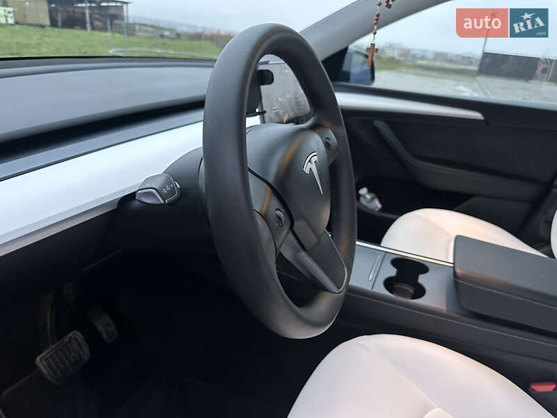 Позашляховик / Кросовер Tesla Model Y 2024 в Копичинці