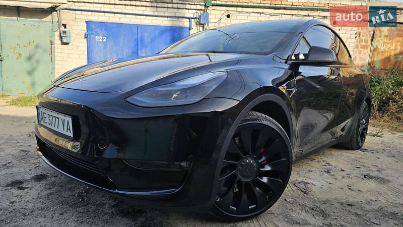Позашляховик / Кросовер Tesla Model Y 2022 в Дніпрі