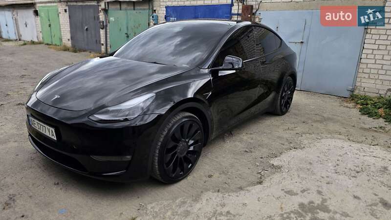 Позашляховик / Кросовер Tesla Model Y 2022 в Дніпрі