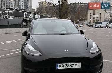 Внедорожник / Кроссовер Tesla Model Y 2023 в Киеве