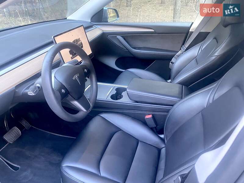 Позашляховик / Кросовер Tesla Model Y 2023 в Києві