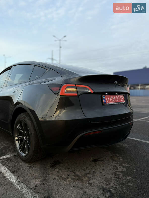 Внедорожник / Кроссовер Tesla Model Y 2024 в Ровно