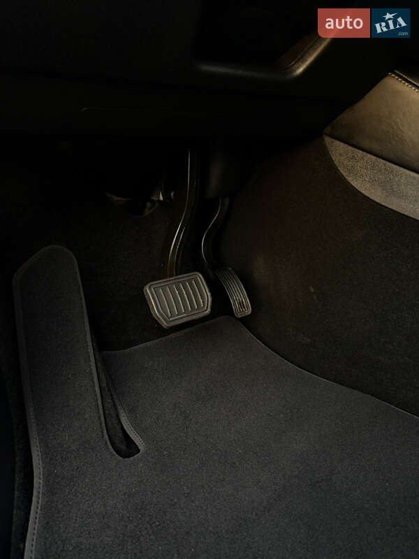 Внедорожник / Кроссовер Tesla Model Y 2024 в Ровно