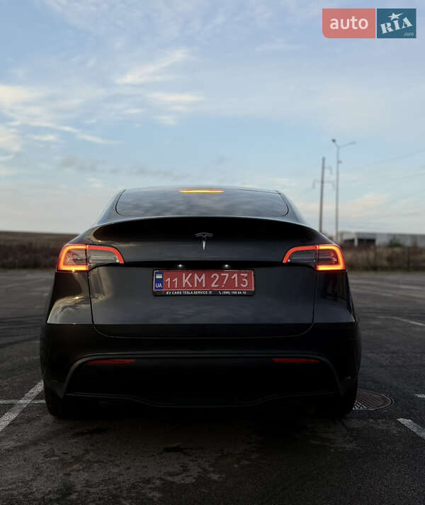 Внедорожник / Кроссовер Tesla Model Y 2024 в Ровно
