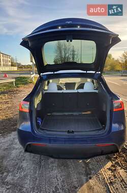 Внедорожник / Кроссовер Tesla Model Y 2022 в Киеве