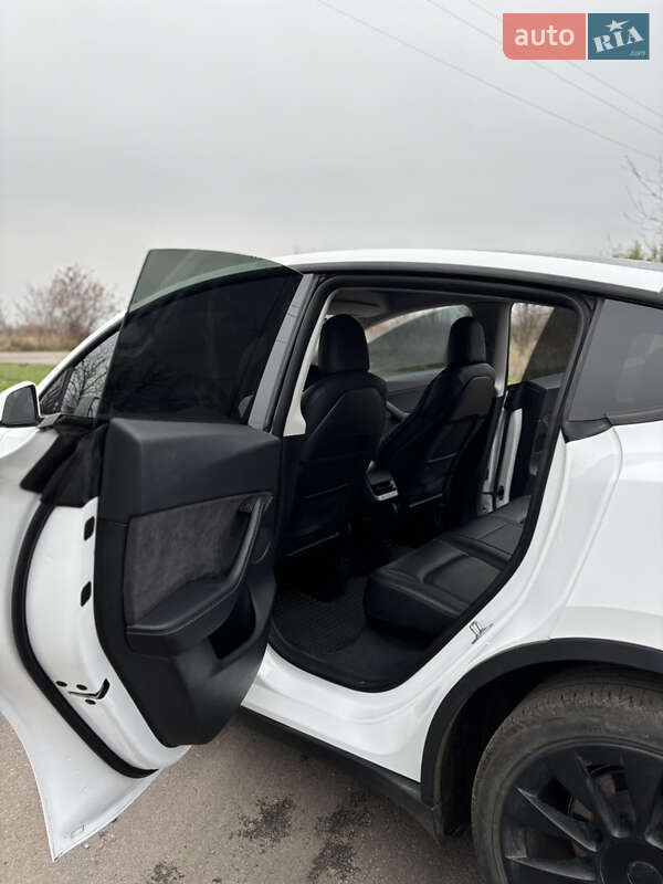 Позашляховик / Кросовер Tesla Model Y 2021 в Білій Церкві