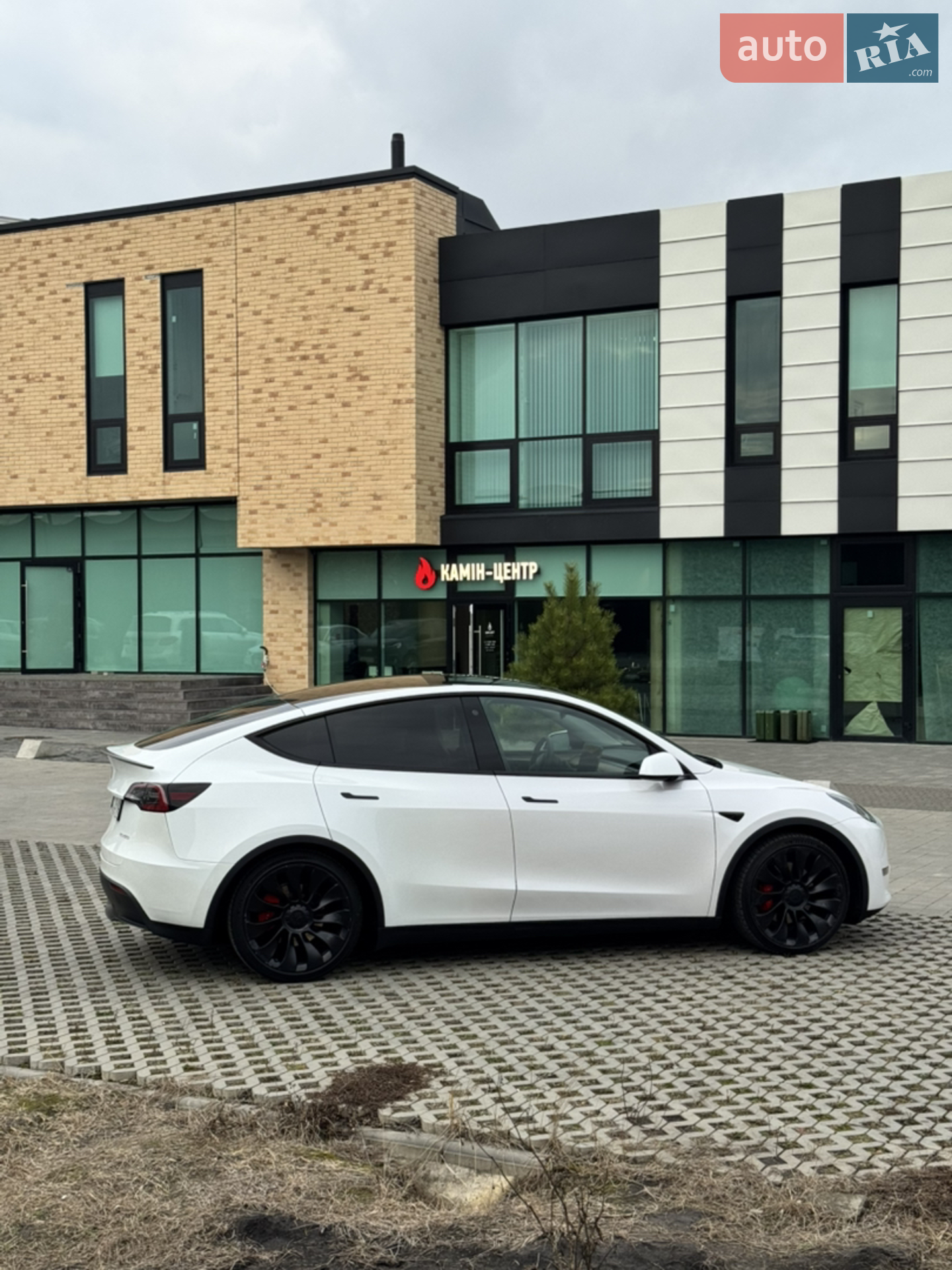 2022 Tesla Model Y - мініатюра 8