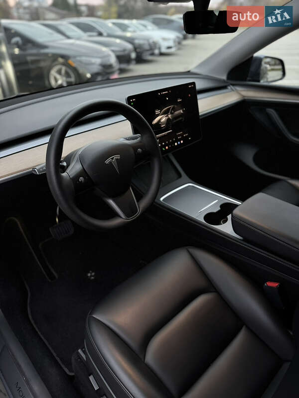 Внедорожник / Кроссовер Tesla Model Y 2023 в Львове фото 10 Внедорожник / Кроссовер Tesla Model Y 2023 в Львове