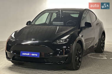 Позашляховик / Кросовер Tesla Model Y 2024 в Києві