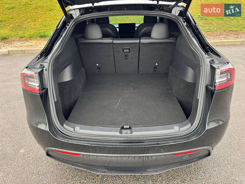 Позашляховик / Кросовер Tesla Model Y 2022 в Дніпрі