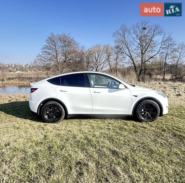 Внедорожник / Кроссовер Tesla Model Y 2022 в Фастове