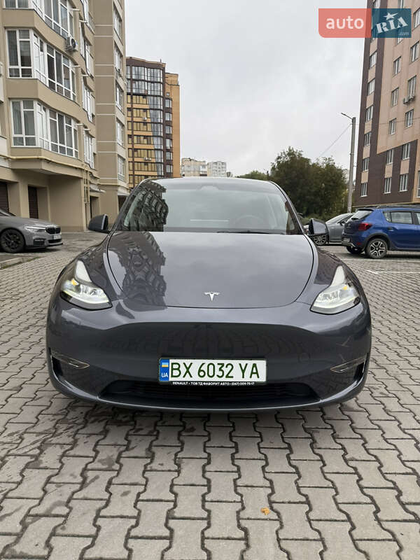 Внедорожник / Кроссовер Tesla Model Y 2023 в Хмельницком