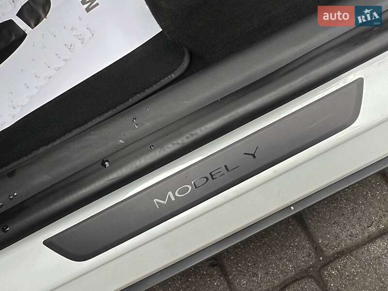 Позашляховик / Кросовер Tesla Model Y 2021 в Івано-Франківську фото 11 Позашляховик / Кросовер Tesla Model Y 2021 в Івано-Франківську
