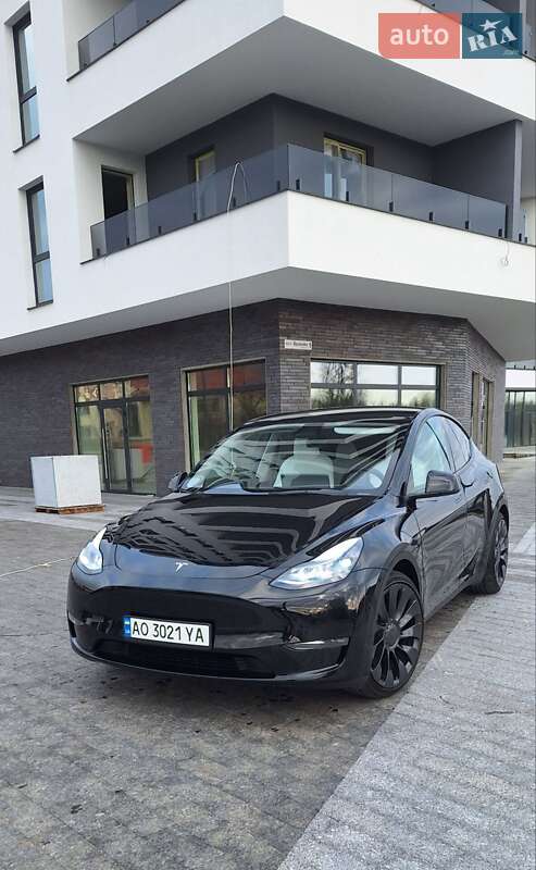 Внедорожник / Кроссовер Tesla Model Y 2023 в Хусте