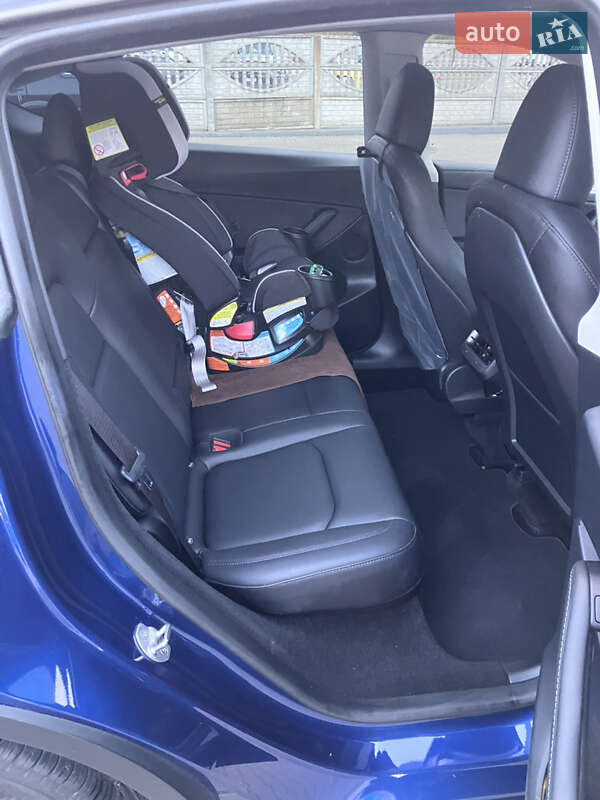 Позашляховик / Кросовер Tesla Model Y 2023 в Кривому Розі