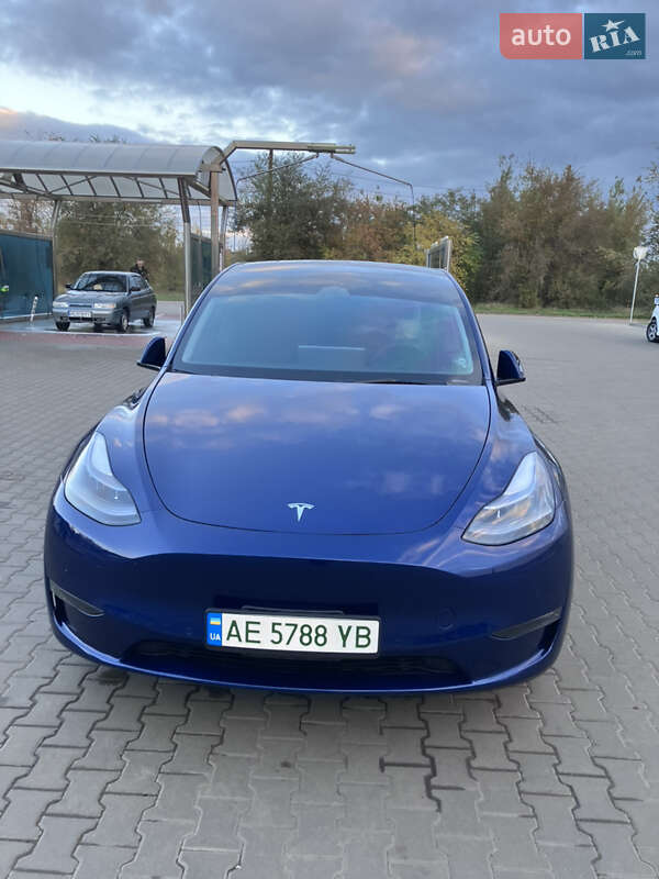 Позашляховик / Кросовер Tesla Model Y 2023 в Кривому Розі
