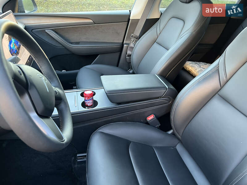 Внедорожник / Кроссовер Tesla Model Y 2024 в Черновцах фото 9 Внедорожник / Кроссовер Tesla Model Y 2024 в Черновцах