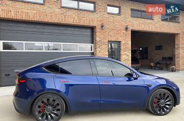 Внедорожник / Кроссовер Tesla Model Y 2023 в Луцке