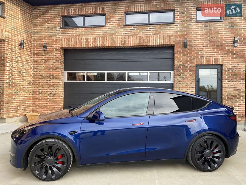 Внедорожник / Кроссовер Tesla Model Y 2023 в Луцке фото 11 Внедорожник / Кроссовер Tesla Model Y 2023 в Луцке