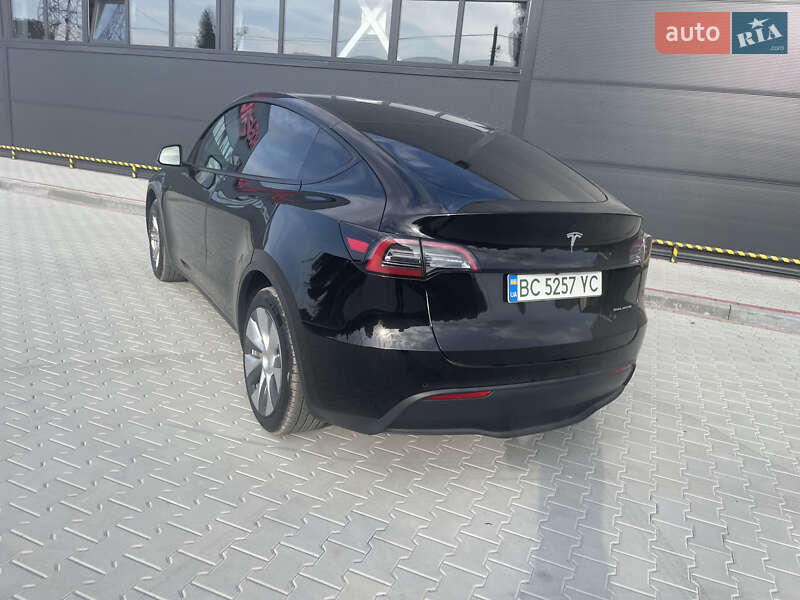Позашляховик / Кросовер Tesla Model Y 2021 в Золочеві