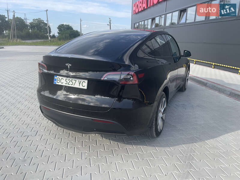 Позашляховик / Кросовер Tesla Model Y 2021 в Золочеві