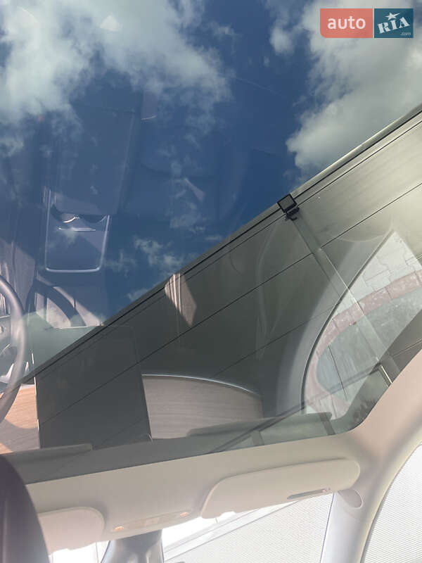 Позашляховик / Кросовер Tesla Model Y 2021 в Золочеві