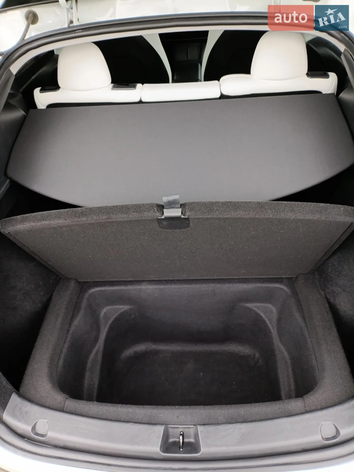 2022 Tesla Model Y - мініатюра 16