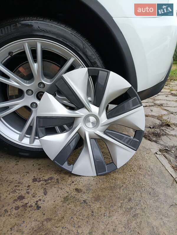 Внедорожник / Кроссовер Tesla Model Y 2022 в Мерефа фото 22 Внедорожник / Кроссовер Tesla Model Y 2022 в Мерефа