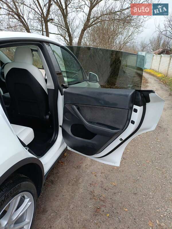 Внедорожник / Кроссовер Tesla Model Y 2022 в Мерефа фото 32 Внедорожник / Кроссовер Tesla Model Y 2022 в Мерефа