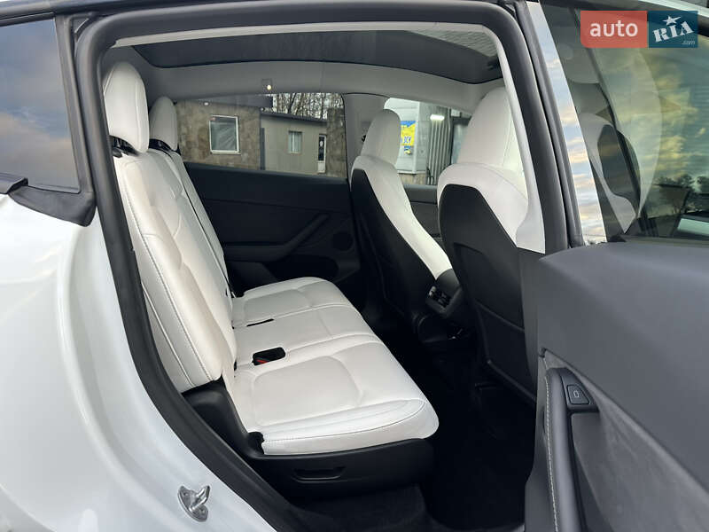 Внедорожник / Кроссовер Tesla Model Y 2023 в Днепре фото 26 Внедорожник / Кроссовер Tesla Model Y 2023 в Днепре