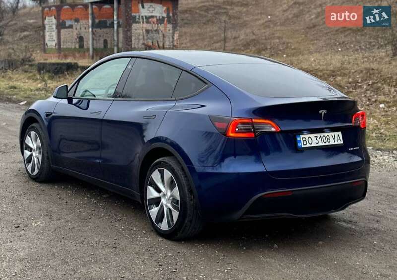 Tesla Model Y 2022