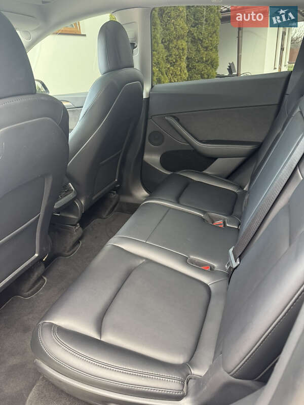 Внедорожник / Кроссовер Tesla Model Y 2022 в Броварах