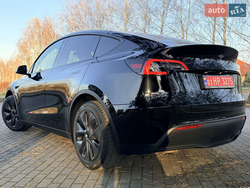 Внедорожник / Кроссовер Tesla Model Y 2024 в Дрогобыче