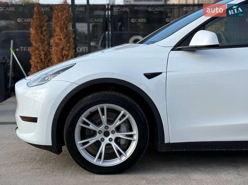Позашляховик / Кросовер Tesla Model Y 2023 в Києві