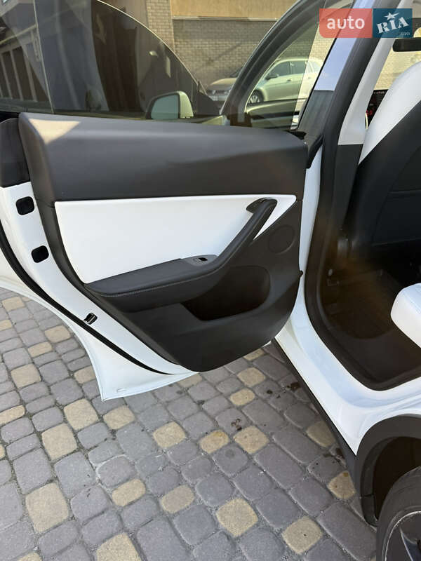 Позашляховик / Кросовер Tesla Model Y 2022 в Вінниці фото 19 Позашляховик / Кросовер Tesla Model Y 2022 в Вінниці
